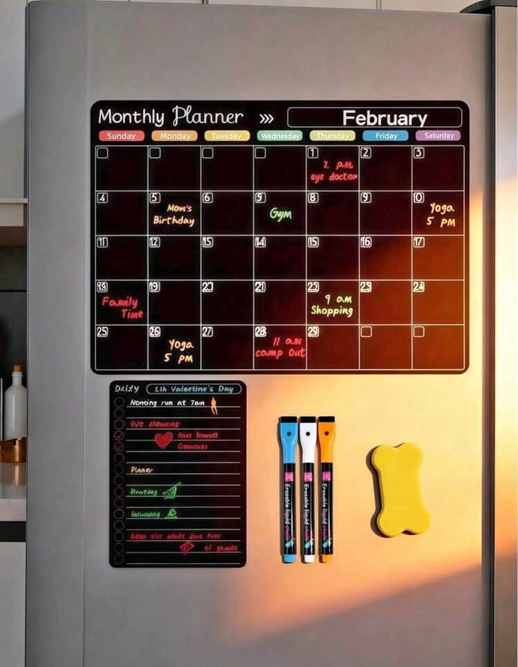 Whiteboard fridge calendar