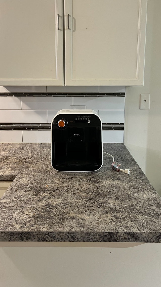 T-fal Compact Air Fryer – Excellent Condition - photo 5