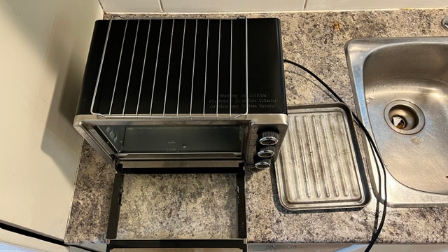 Danby Stainless Steel Toaster Oven - Compact and Clean - photo 4