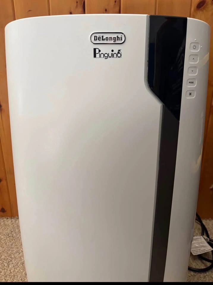 DeLonghi 14,000 BTU Portable Air Conditioner / Dehumidifier - photo 2