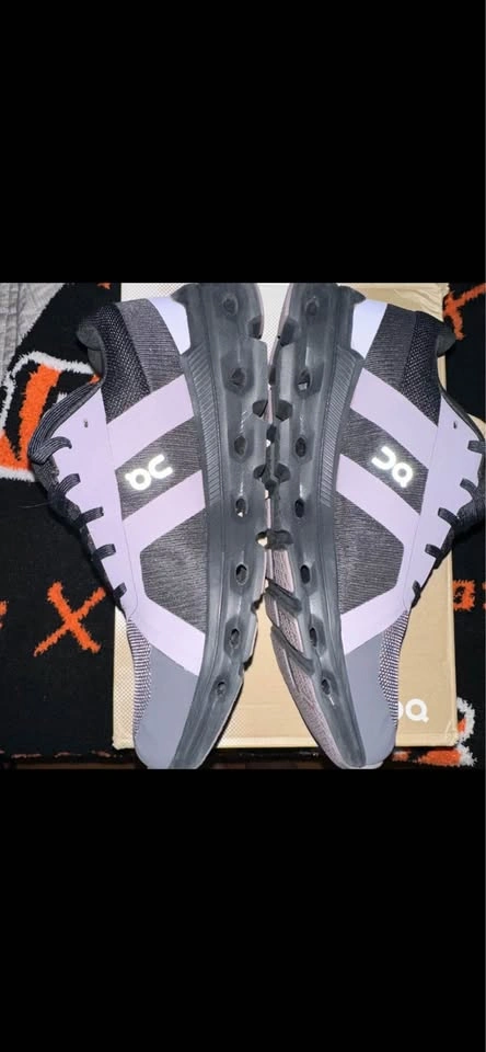 Womens On Cloud Cloudrunner Waterproof Low Black/Grape size 10 - photo 3