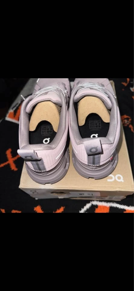 Women’s Cloud 6 Waterproof Mauve Zinc Size 8.5 - photo 2