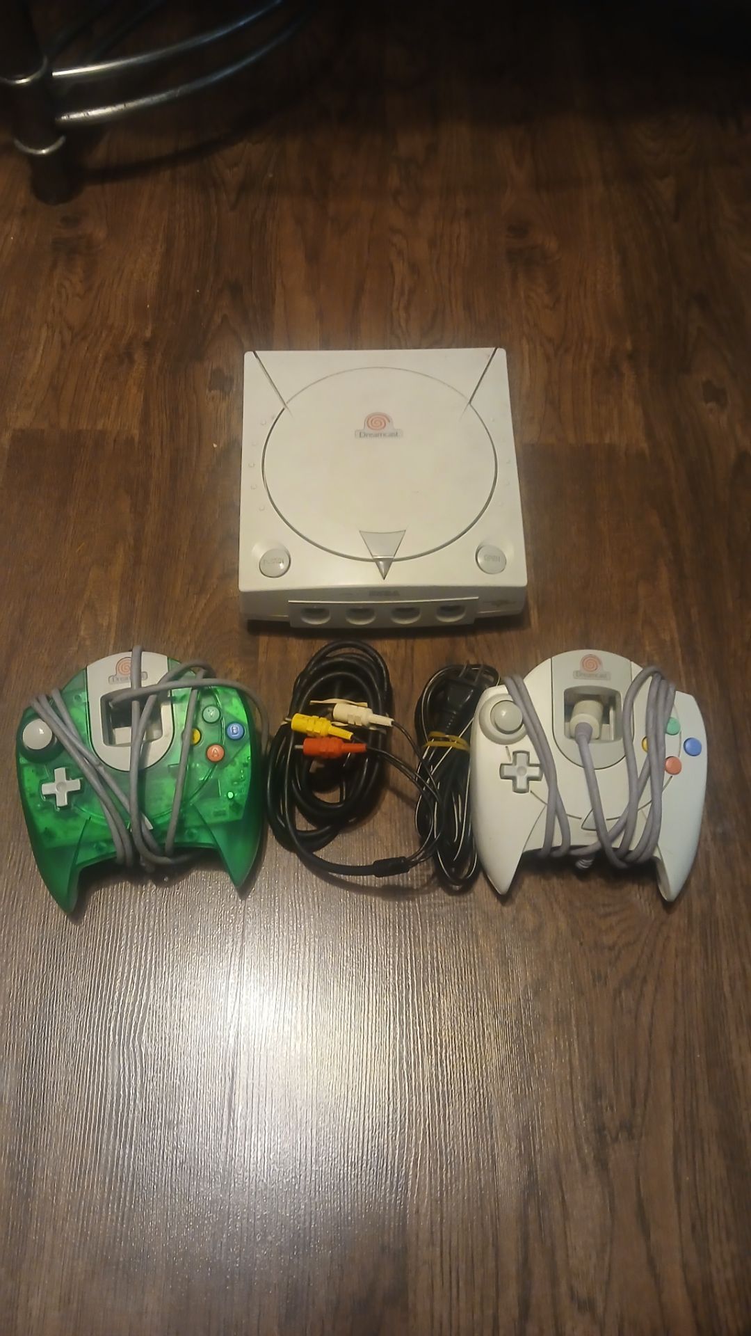 UNTESTED Sega Dreamcast console with 2 controllers