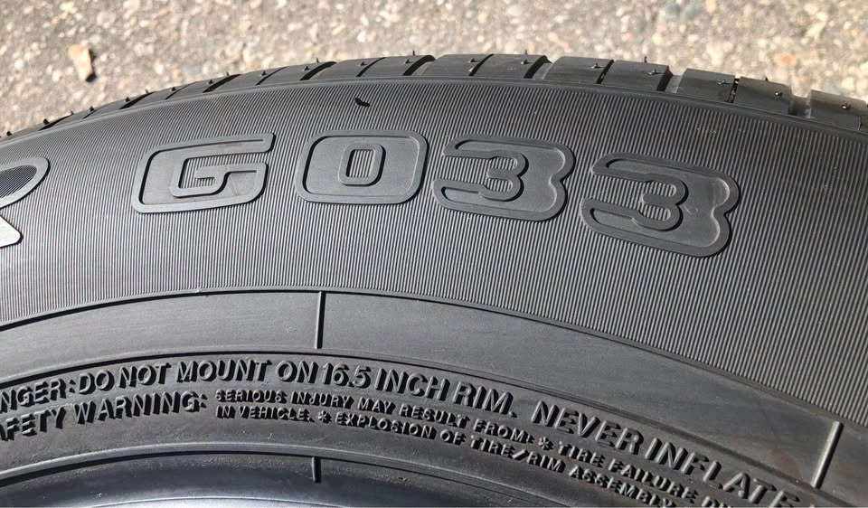 215/70/16 YOKOHAMA SINGLE ALL SEASON TIRE - photo 4