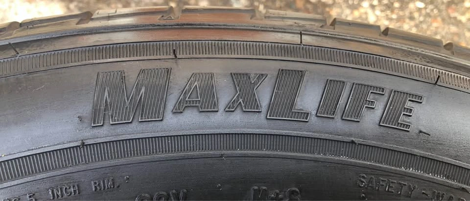 205/60/16 Goodyear Single All Season Tire - photo 5