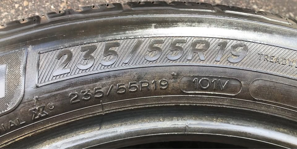 235/55/19 MICHELIN SINGLE ALL SEASON TIRE - photo 4