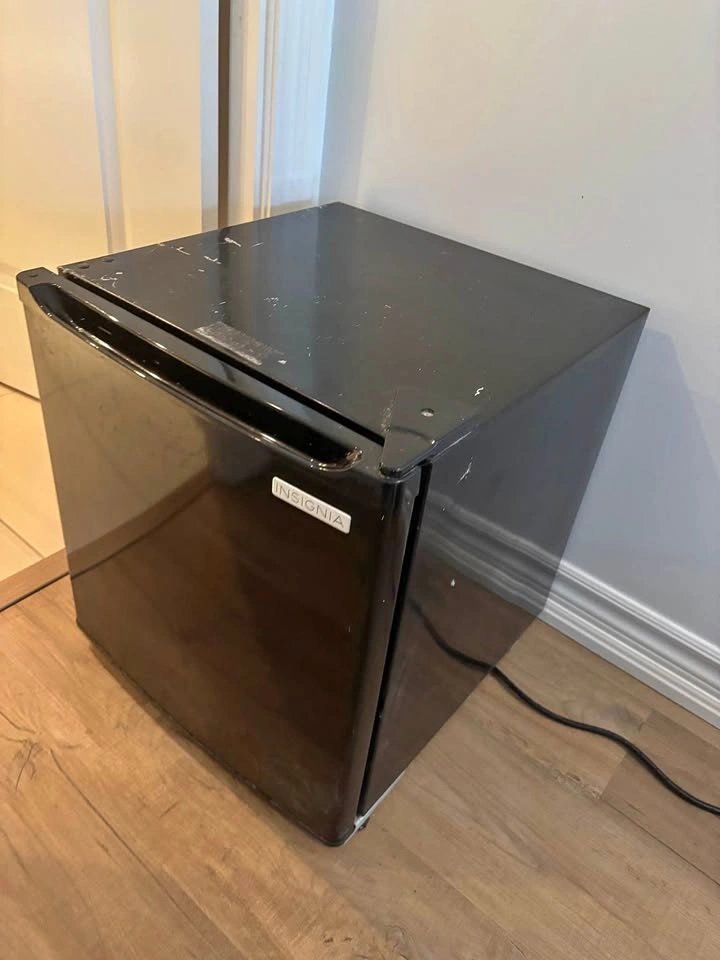 Mini fridge