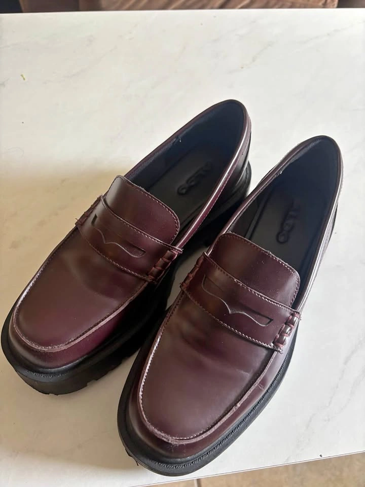 Women’s Aldo leather burgundy chunky loafers