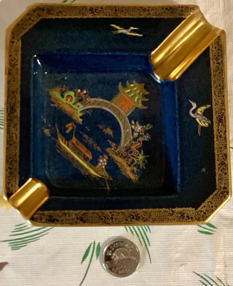 3 Vintage Collectible Ashtrays 1 Japanese Brass and 2 ceramics b - photo 4