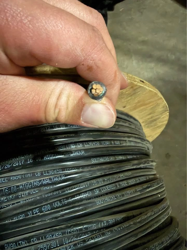 NEW Southwire 6 AWG RW90 Stranded Copper Wire - 300m Spool - photo 3