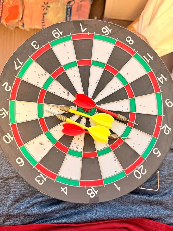 Play dart