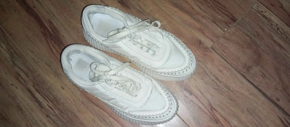 Cream sneakers - photo 2