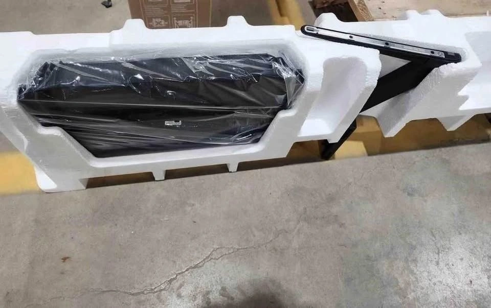 Samsung S90F 65” OLED 4K Smart TV - Like New - photo 4