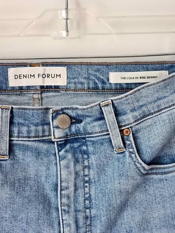 Aritzia Denim Forum Lola Hi-Rise Skinny Jeans – Size 29W