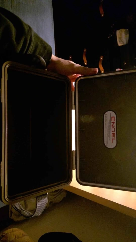 Engel 7.5 Quart Hard Shell Cooler - photo 3