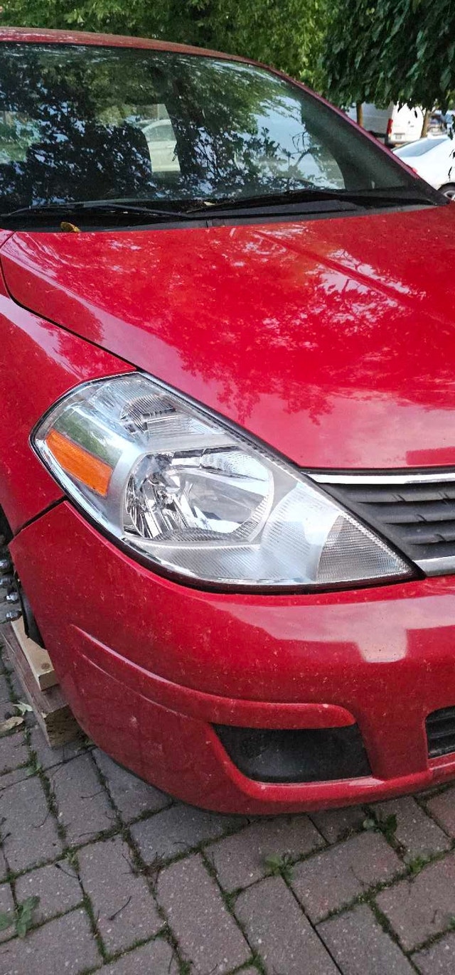 Nissan Versa Headlights