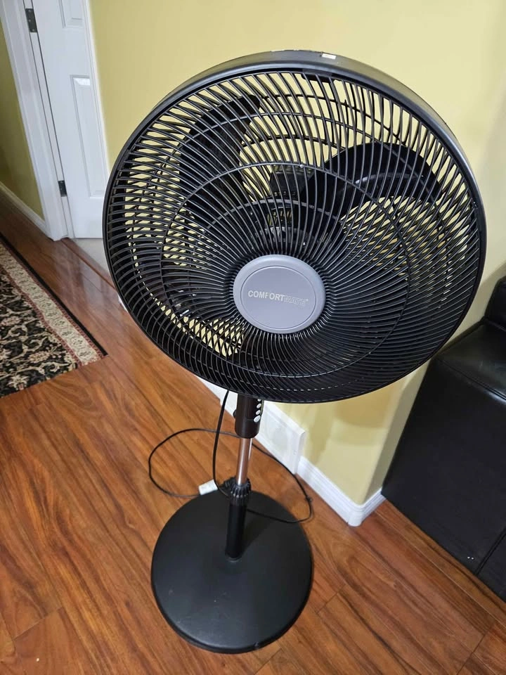 Comfortmate pedestal fan (Great used condition) - Taradale - photo 2
