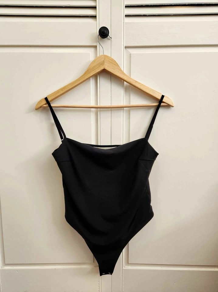 New DYNAMITE Camisole Bodysuit – Women’s Medium