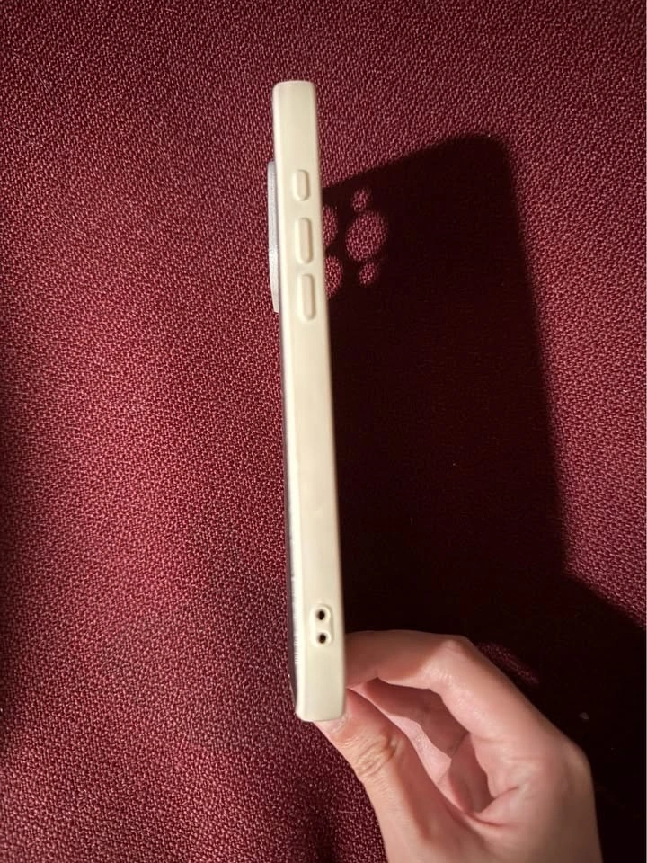 iPhone 16 phone case - photo 3