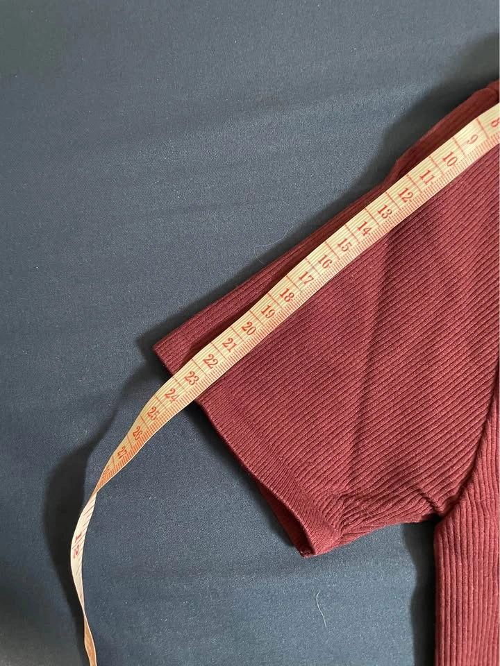 Bluenotes Maroon Baby Tee Crop Top • SMALL - photo 3