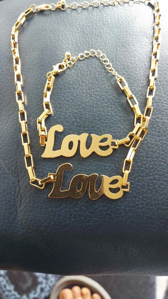 Very beautiful golden love necklace and bracelet - photo 2