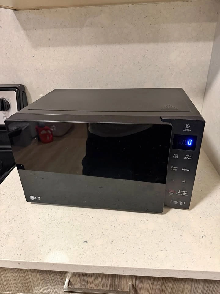 LG Microwave