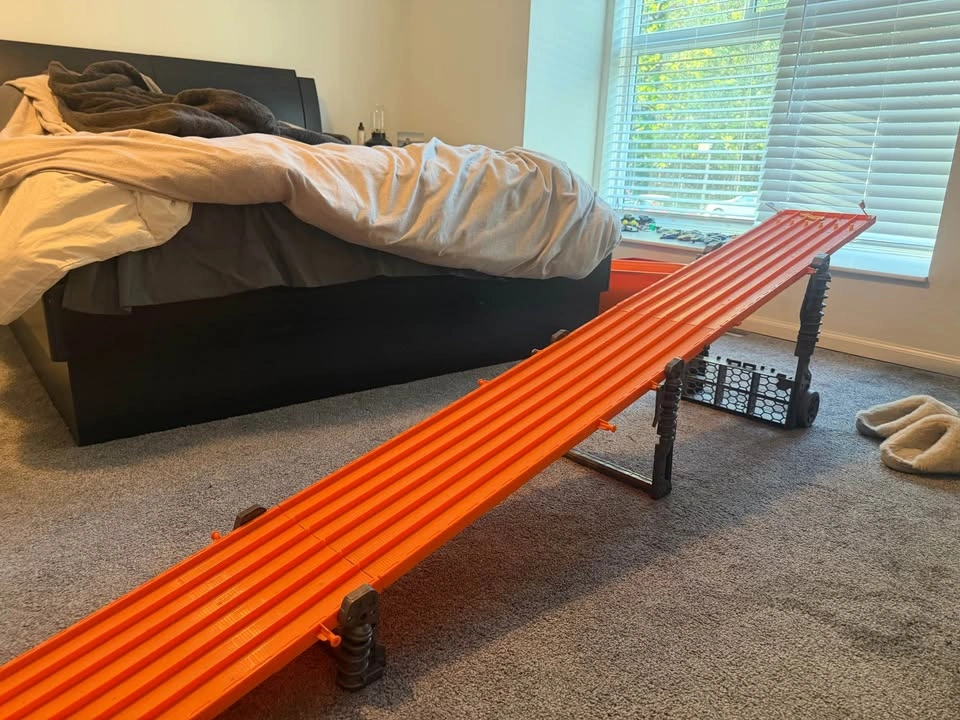 Hot wheels Race Track & Cars - photo 2