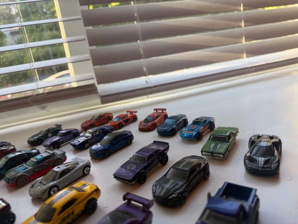 Hot wheels Race Track & Cars - photo 5