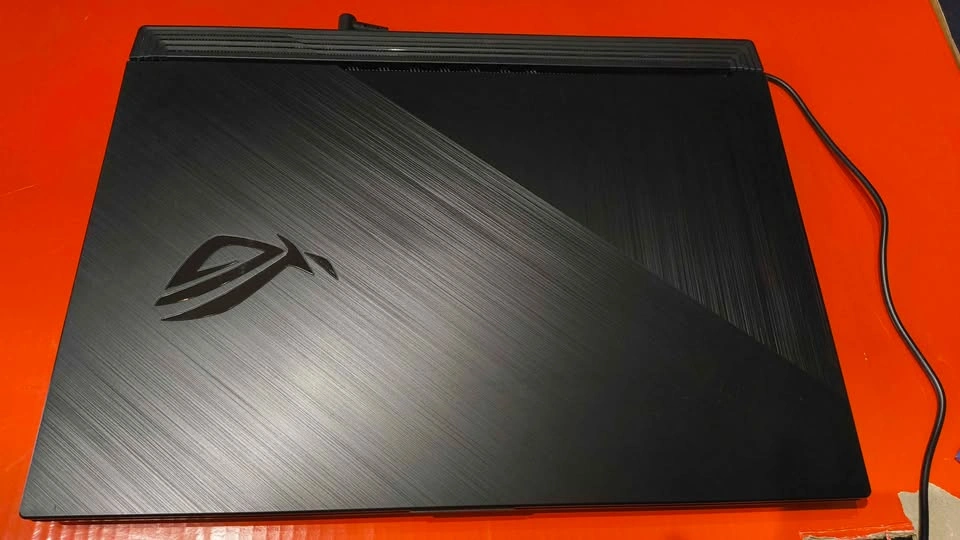 Asus ROG Gaming Laptop 17" - photo 2