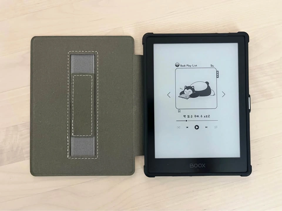 Onyx Boox Go 6 E-Reader with 2 Protective Cases - photo 3