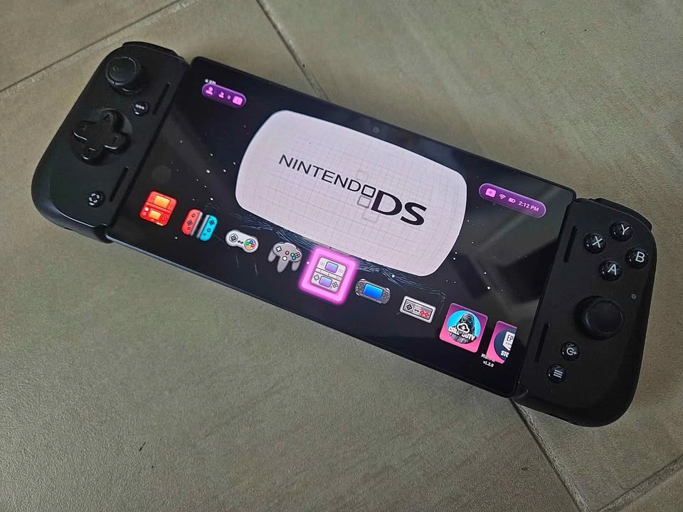 Razer Edge 5g android handheld - photo 5