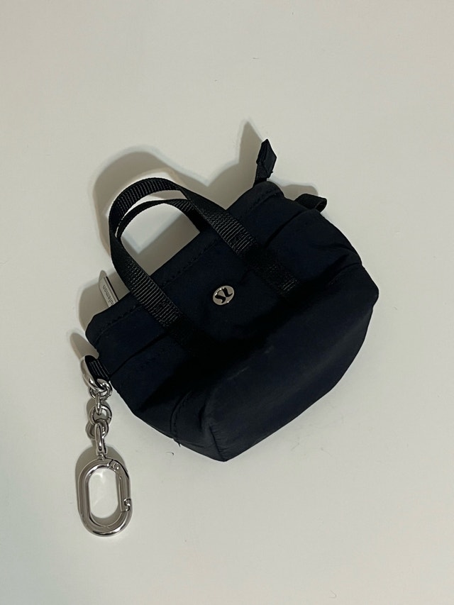 lululemon keychain