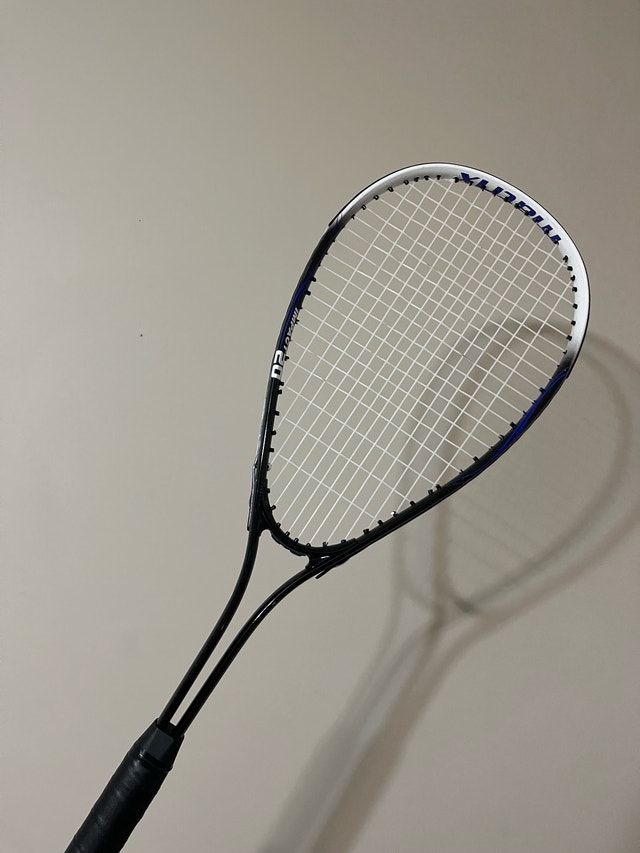 squash racket and balls - photo 2