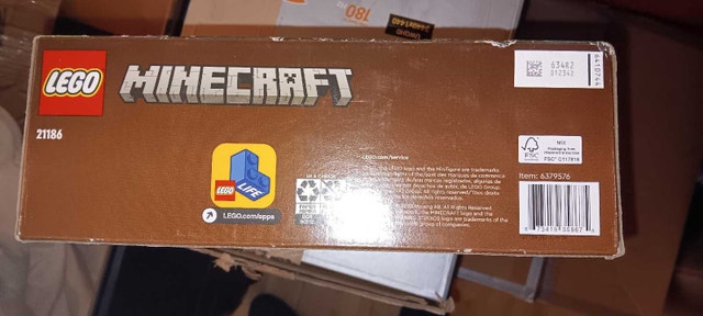 LEGO Minecraft The Ice Castle 21186 - photo 4