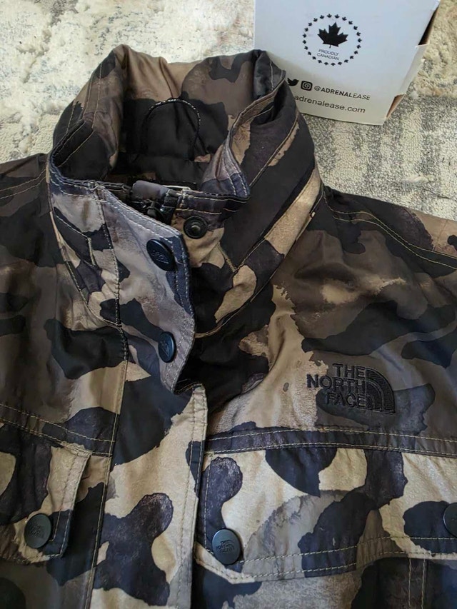 The Northface Women's size XL Camouflage Jacket - photo 4