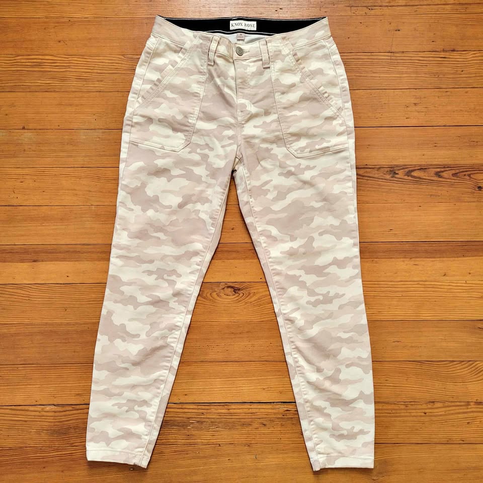 Knox Rose Camo Ankle Pants - Women's Size 10