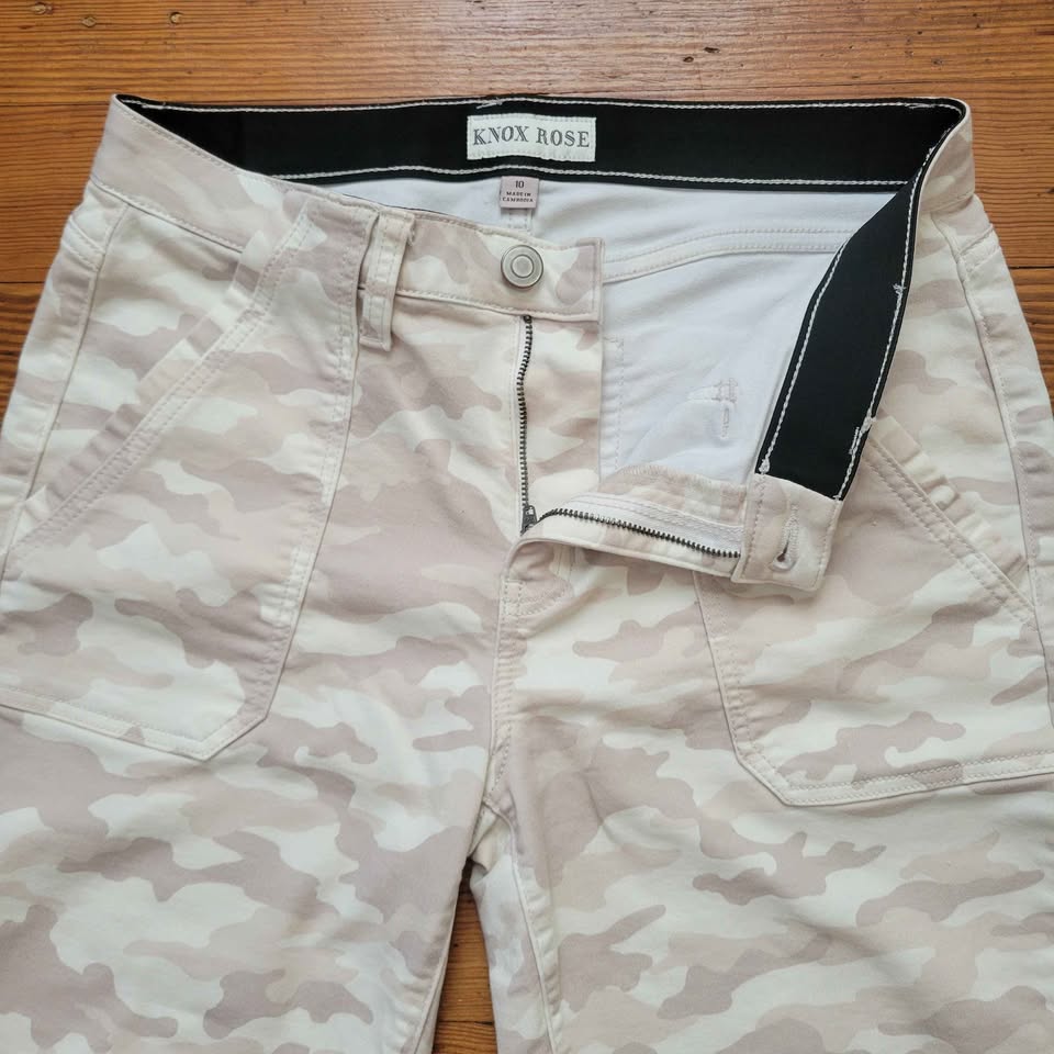 Knox Rose Camo Ankle Pants - Women's Size 10 - photo 3