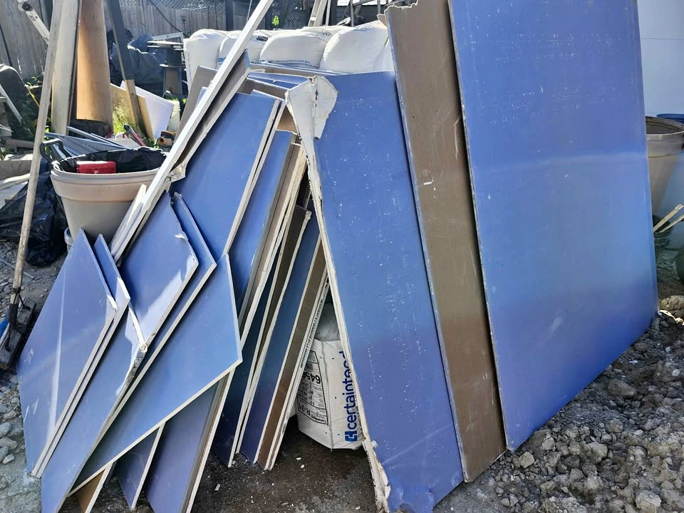 FREE DRYWALL BLEU M2Tech Moisture and Mold-Resistant Drywall