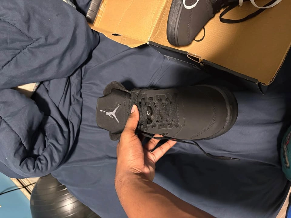 Air Jordan 5 retro black noir - photo 3