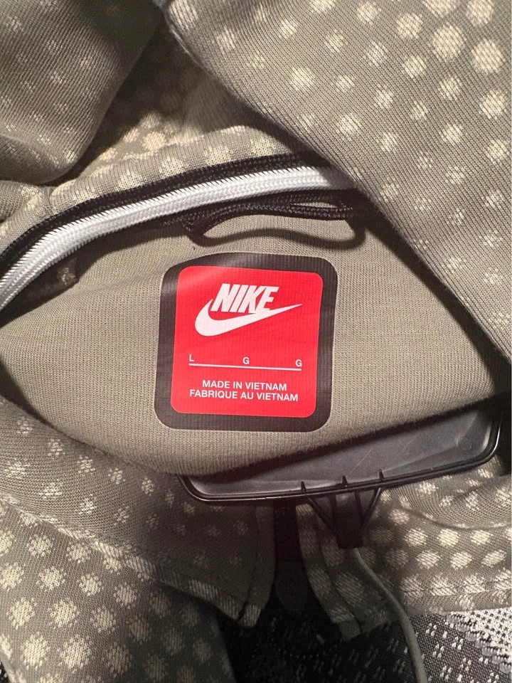 Camo Nike tech top - photo 3