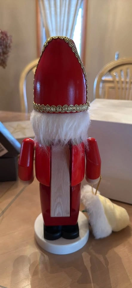 Steinbach (S1376) Chubby Red Santa Nutcracker, 12.6" - photo 3