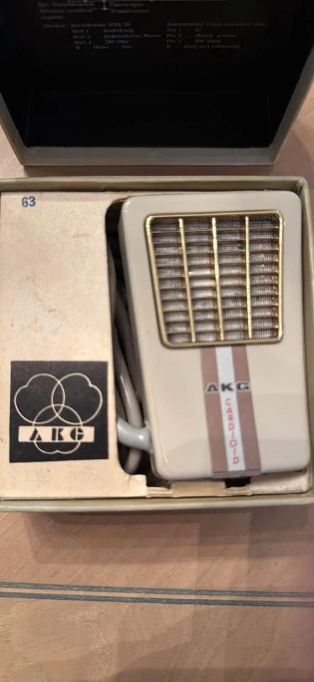 Grundig Majestic AKG Vintage Dynamic Cardioid Microphone - photo 3