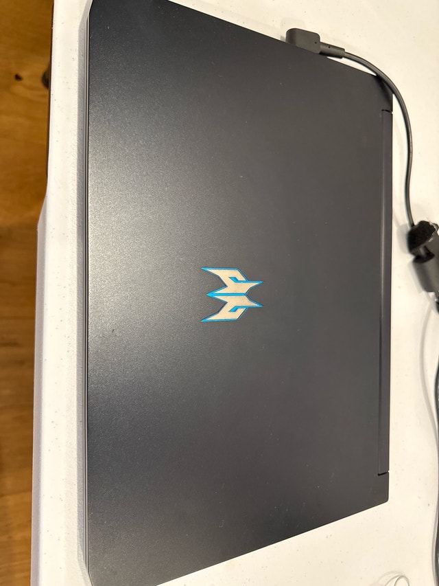 Acer Predator Triton 500 with NVIDIA GPU gaming / AI
