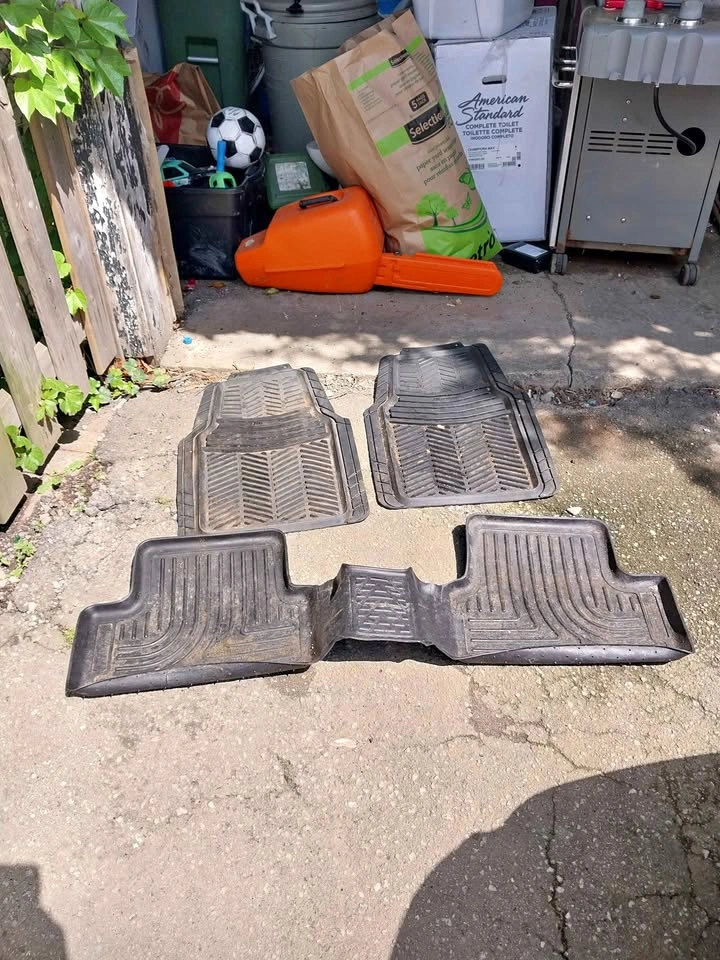 Car mats - Chevy Cruze