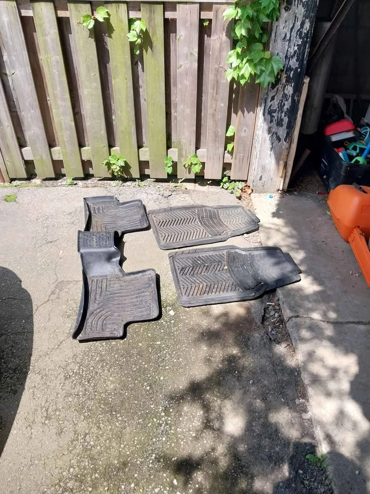 Car mats - Chevy Cruze - photo 2