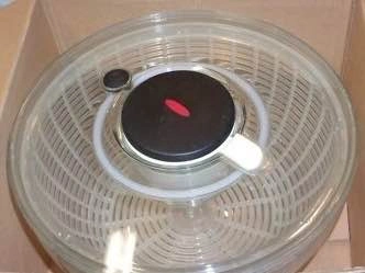 OXO Good Grips Salad Spinner New - photo 2