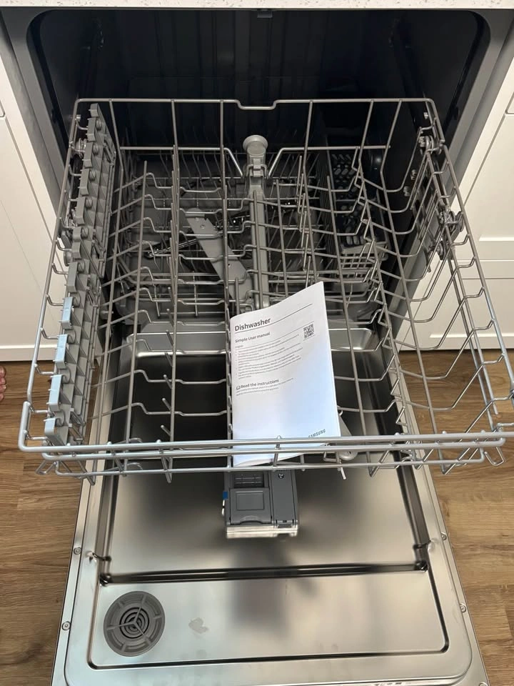 Dishwasher - photo 2