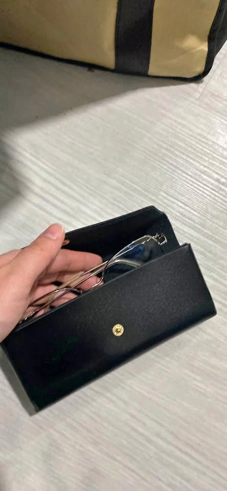 Blue light glasses w/ case