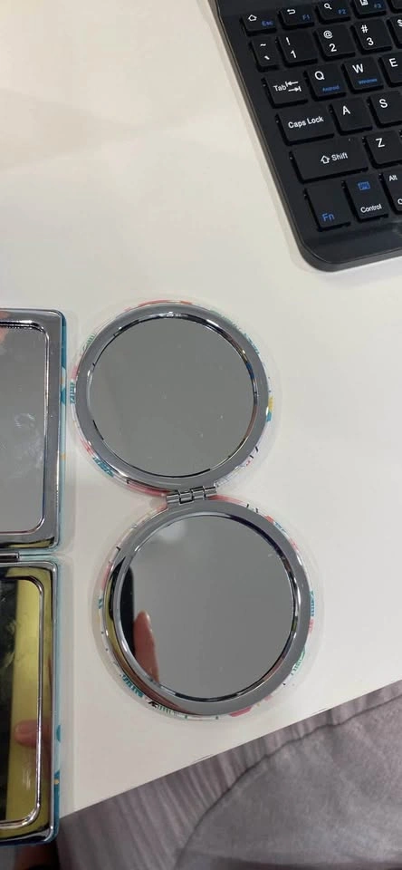 2 portable foldable mirror - photo 3
