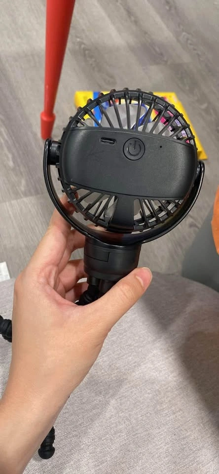 Handheld/mountable fan - photo 4